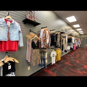 BRB, UPDATING INVENTORY LEVELS 💕